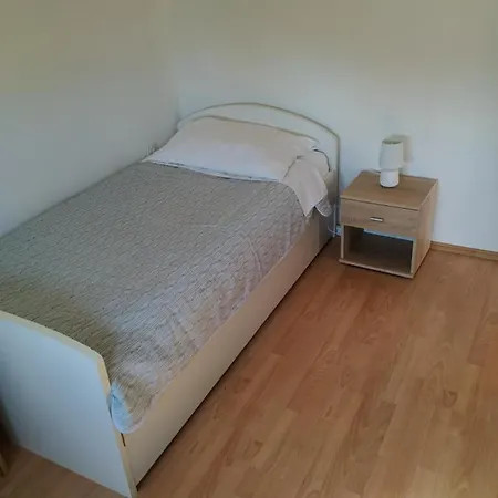 Spacious Family Apartment Zadar