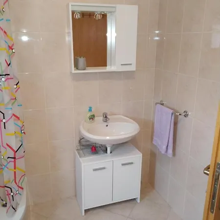 Spacious Family Apartment *